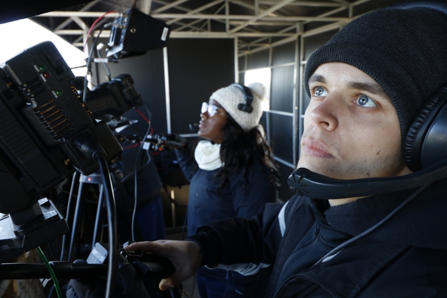 camera man and woman
