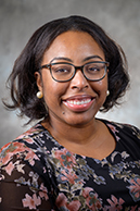 Niasha Shaw headshot