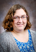 Dr. Sarah Reynolds headshot