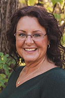 Betsy Fouts headshot