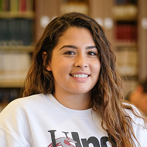 Julie Liceaga headshot