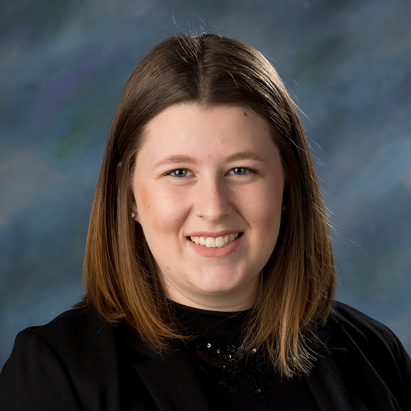 Anna Miller headshot